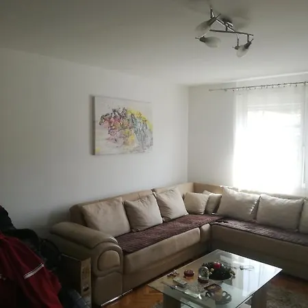 Dunavska Noc Apartment *